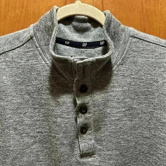 Gap button down pull over men’s size XL - Picture 2 of 5